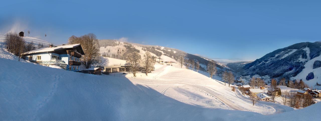 Saalbach Apartments Landhaus Bernkogel - Ski In Ski Out Ngoại thất bức ảnh