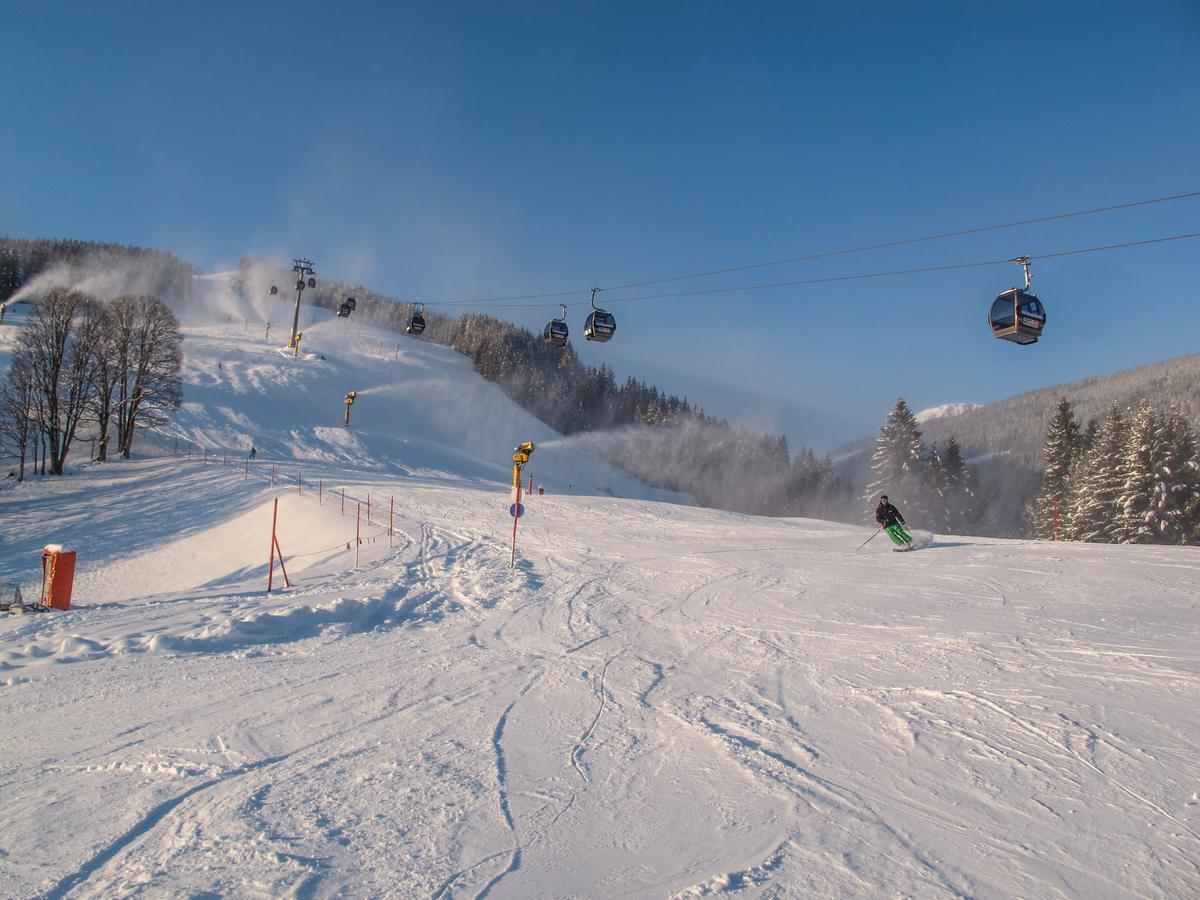 Saalbach Apartments Landhaus Bernkogel - Ski In Ski Out Ngoại thất bức ảnh